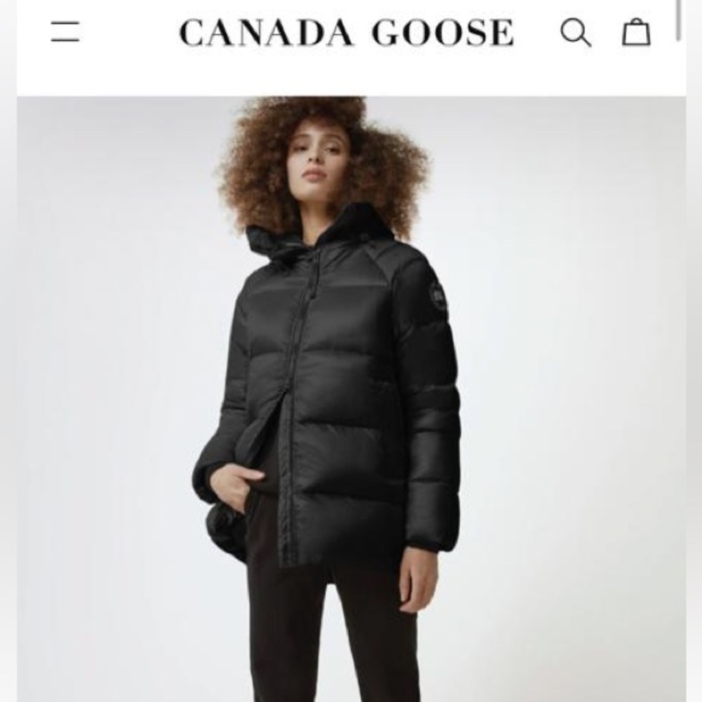Brand New Canada Goose Puffer Jacket in color black, size S with tags.